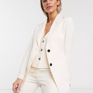 Pop waisted suit blazer in ivory